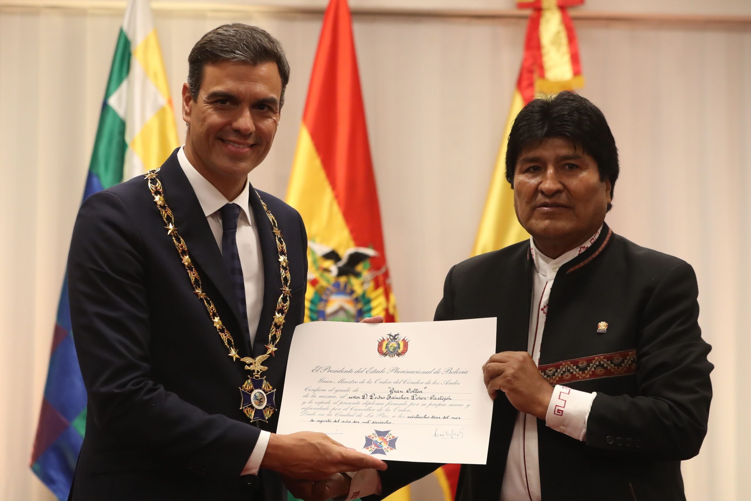 Pedro Sánchez con Evo Morales