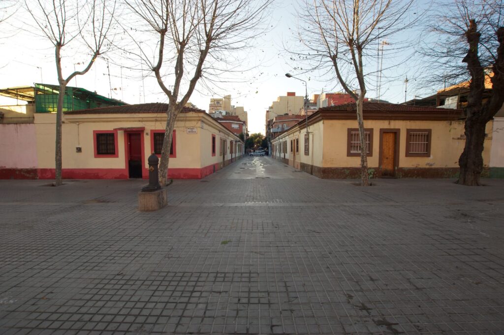 "Cases barates" del barri del Bon Pastor