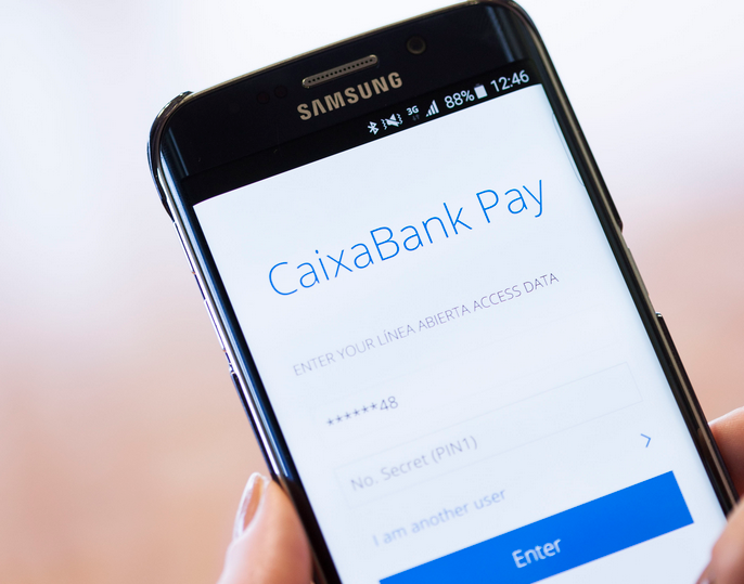 Caixabank és líder en pagament mòbil