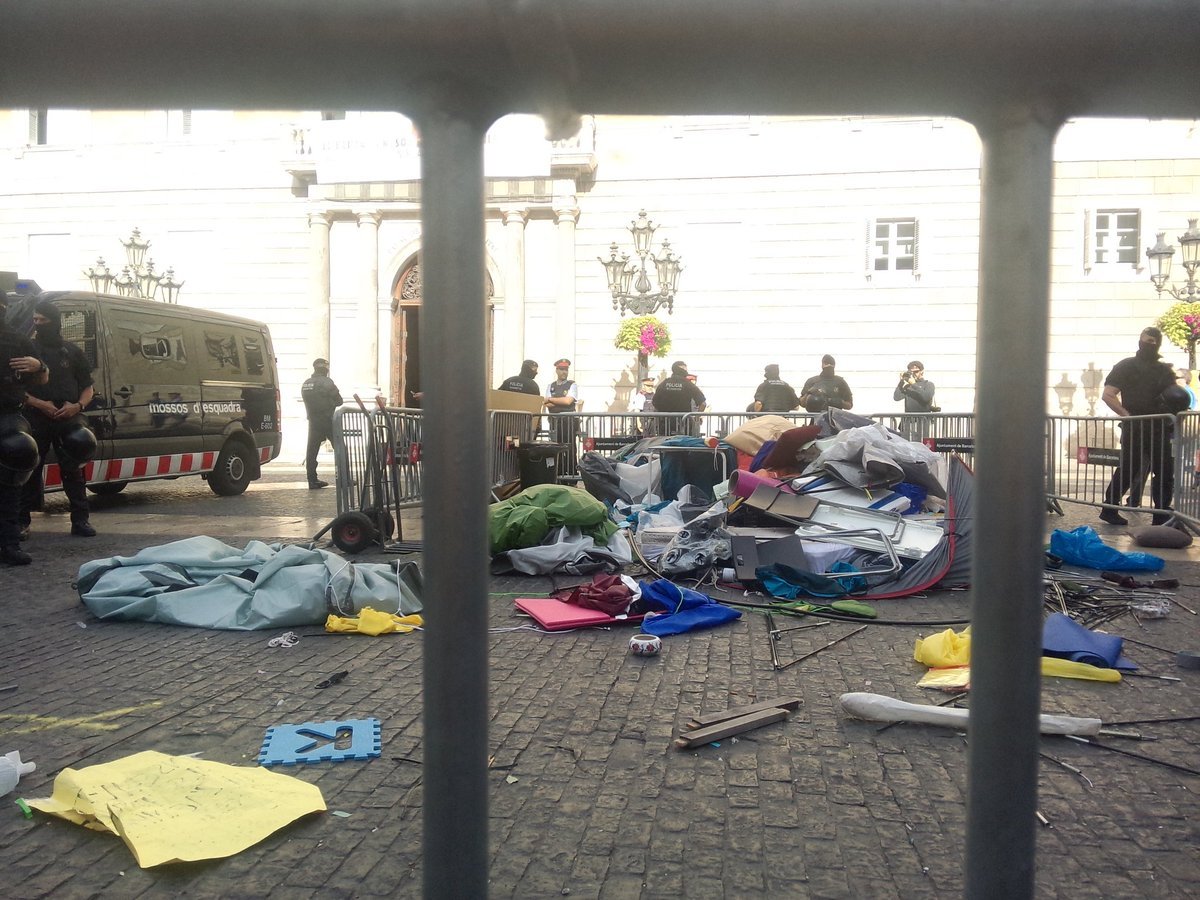 Acampada 'indepe' en Sant Jaume