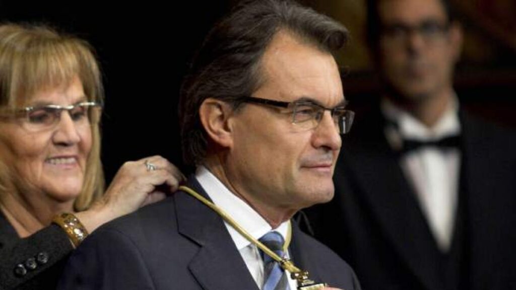 Artur Mas investido presidente de la Generalitat