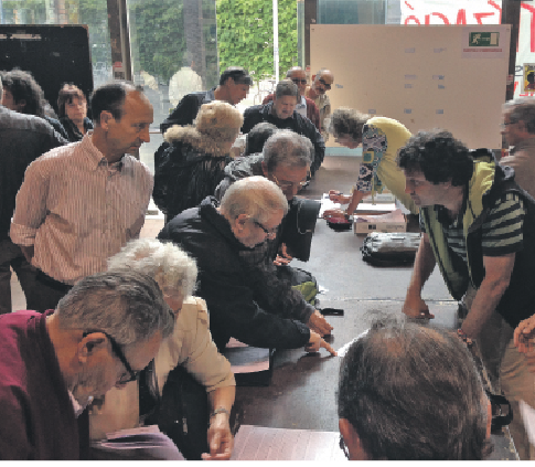 Assemblea de la marea pensionista a Sants