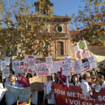 Protesta de médicos ante el Parlamento de Cataluña