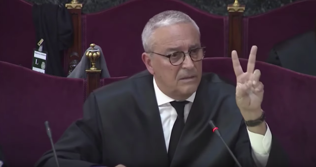 Xavier Melero, exposant el seu informe final al Suprem