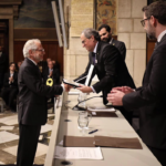 Viver Pi-Sunyer, recibiendo la medalla de oro de la Generalitat