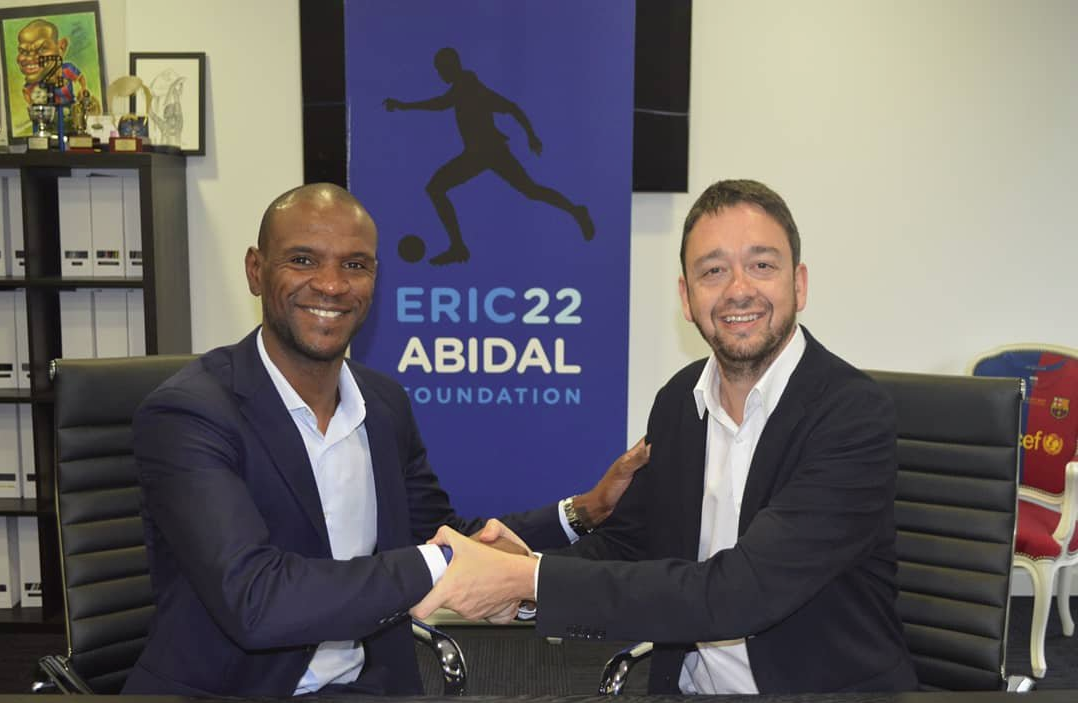 Abidal i Ernest Folch, director de 'Sport'