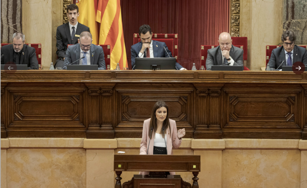 Lorena Roldán en el pleno del Parlament