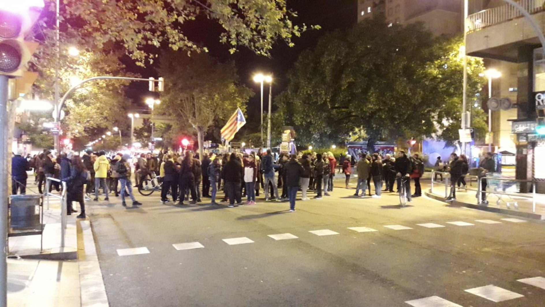 CDR manifestant-se al barri de Sants