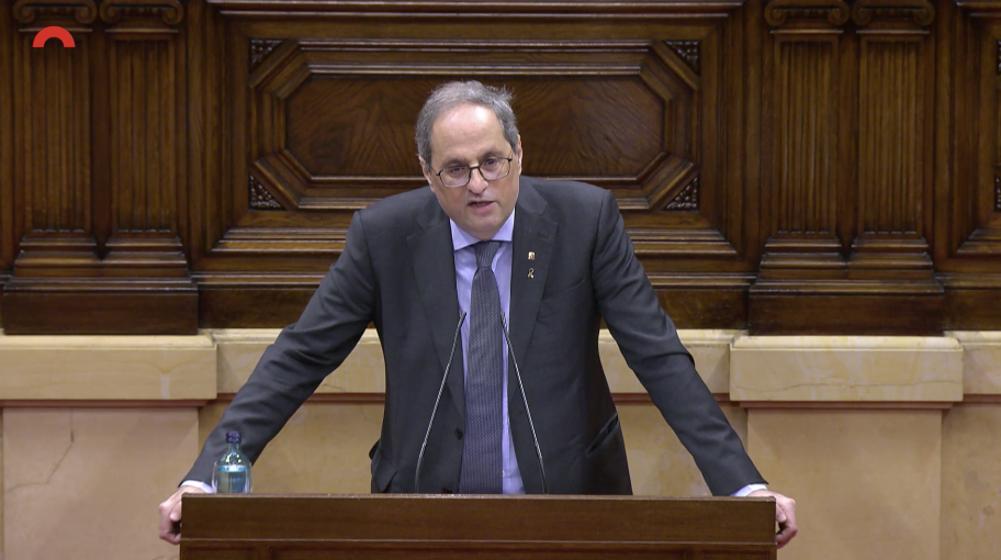 Quim Torra, en el atril del Parlamento catalán