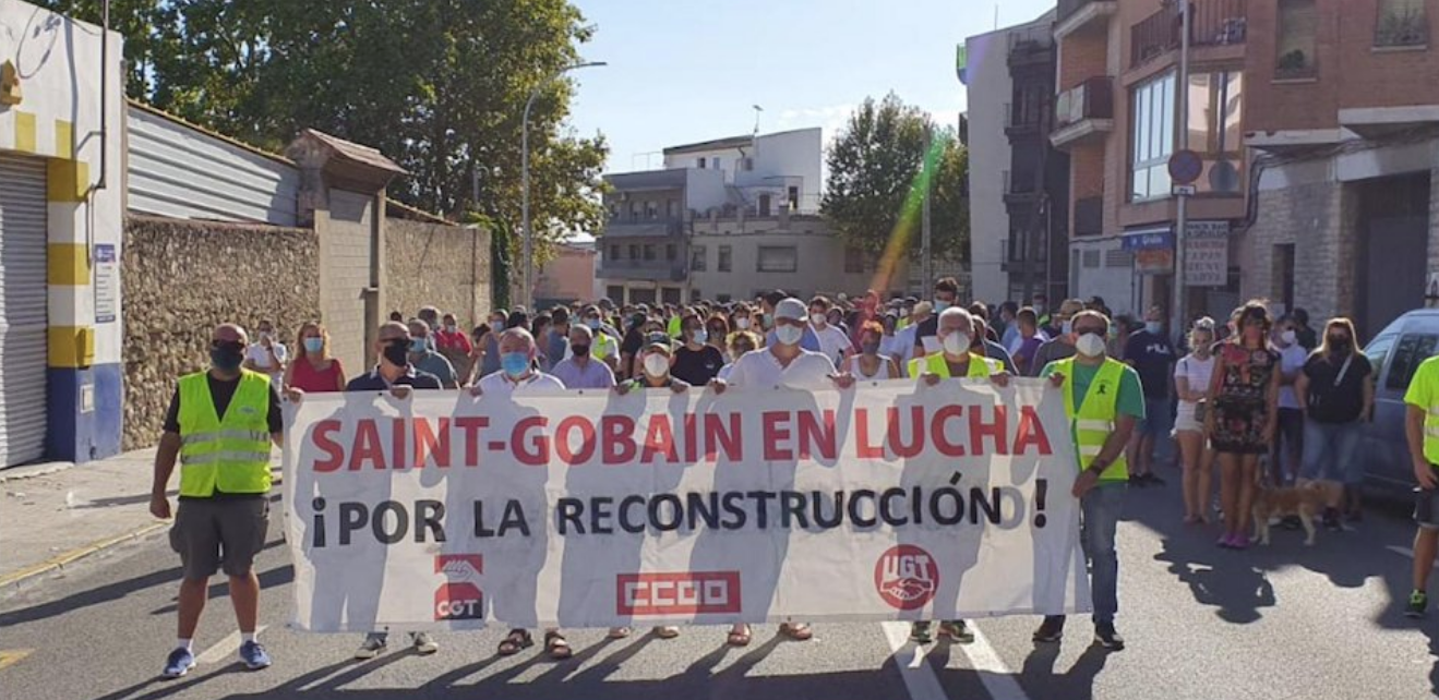 Manifestació dels treballadors de Saint-Gobain