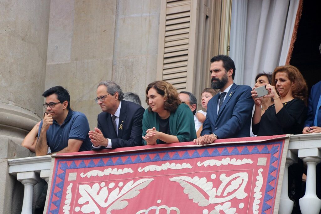 Balcó Ajuntament de Barcelona per les festes de la Mercè