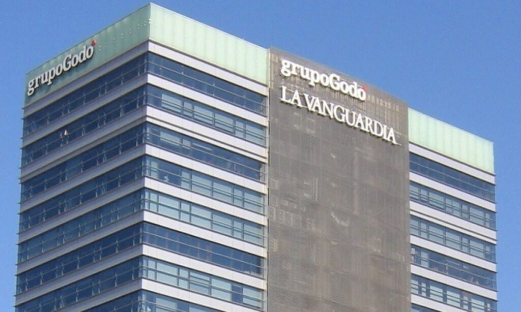 Edificio del grupo Godó y 'La Vanguardia'