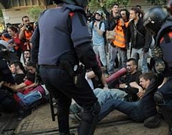 Incidents_indignats_parlament