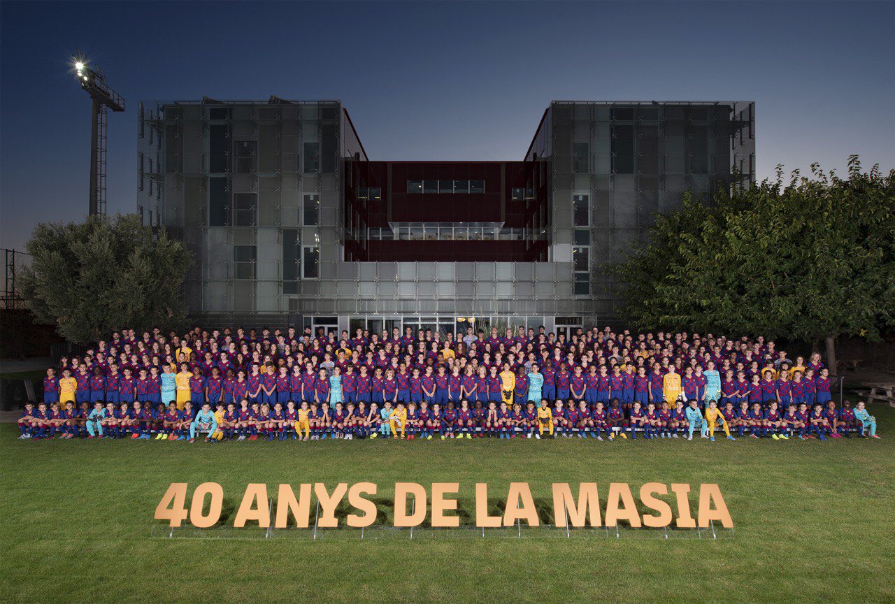 Conmemoración del 40º aniversario de la Masía