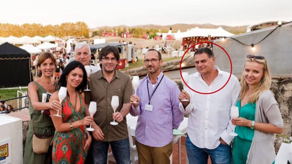 Miquel Casals, en el círculo, en el White Summer Festival, con Carles Puigdem