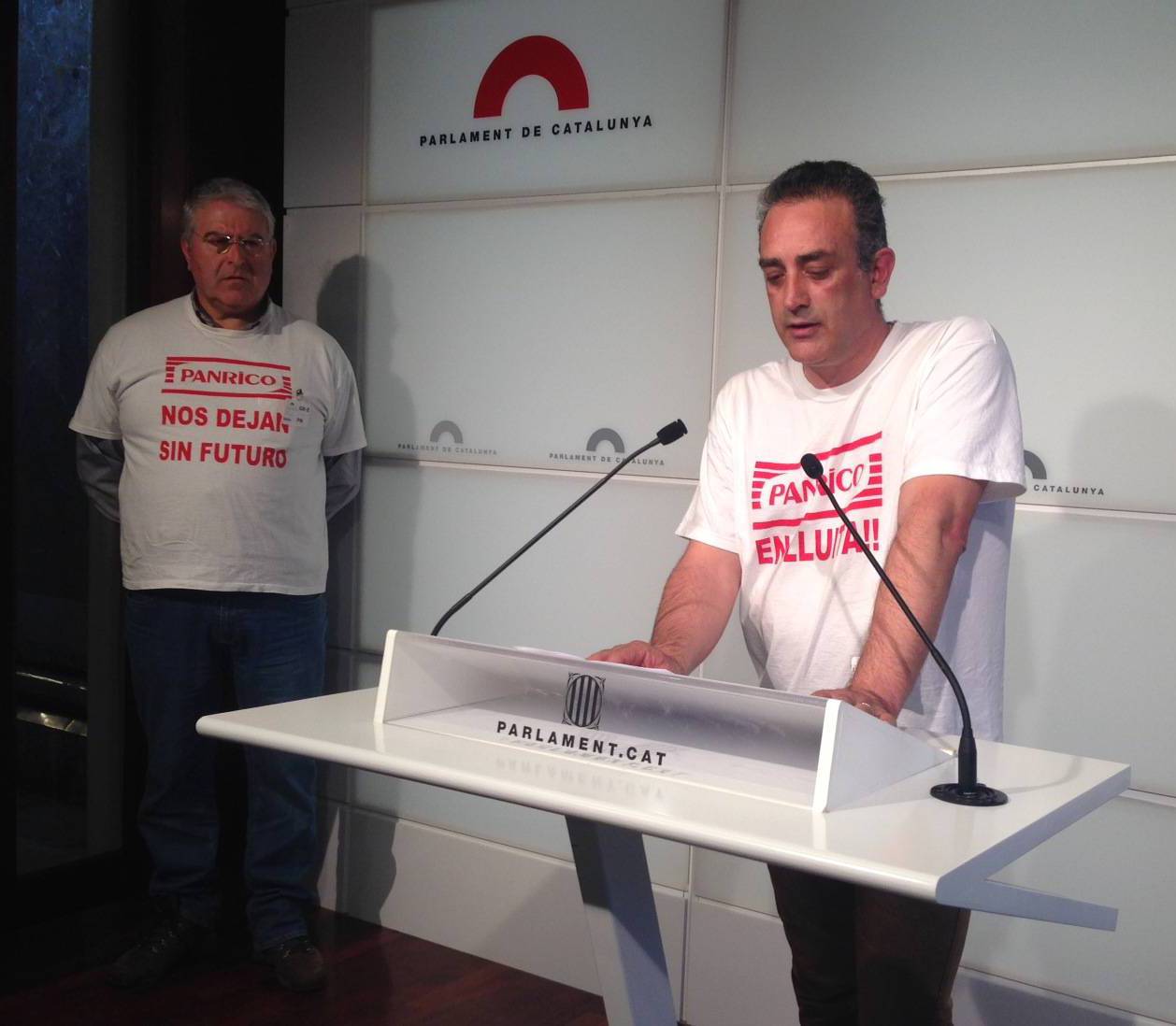 Treballadors i extreballadors de Panrico al Parlament