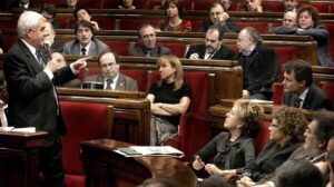 Pasqual Maragall recriminando a Artur Mas el 3%, en el Parlament