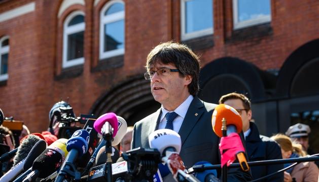 Puigdemont, durant la compareixença en sortir de la presó de Neumünster