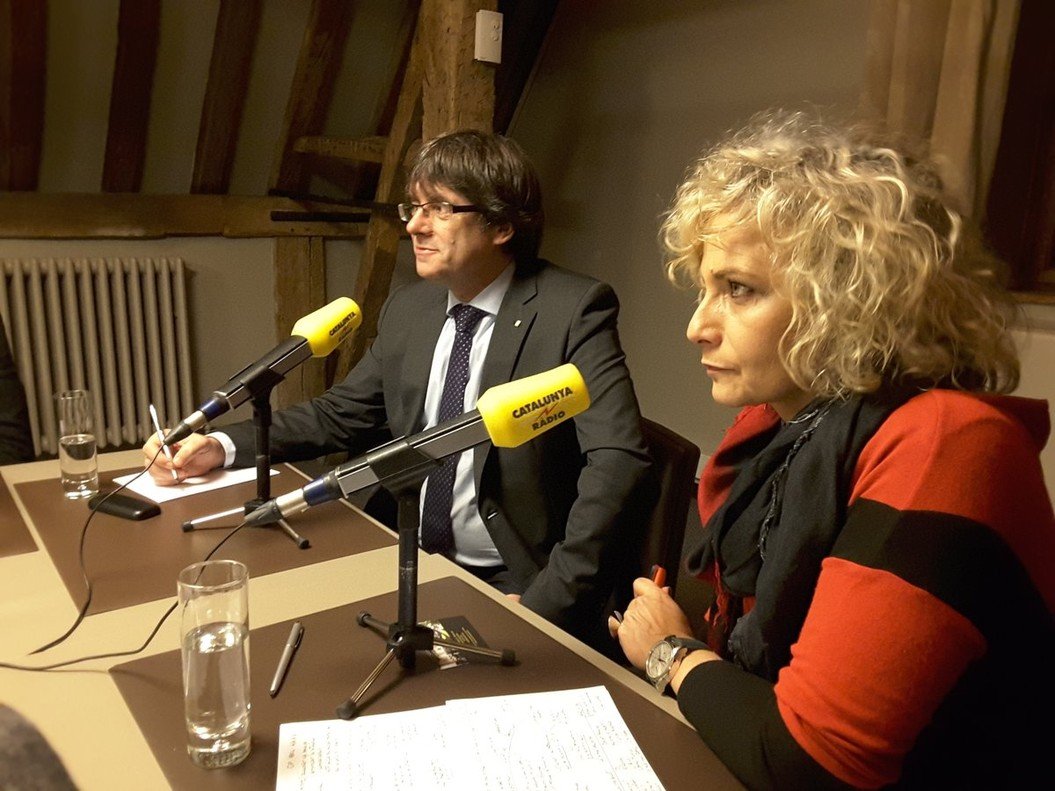 Mònica Terribas entrevistando Carles Puigdemont