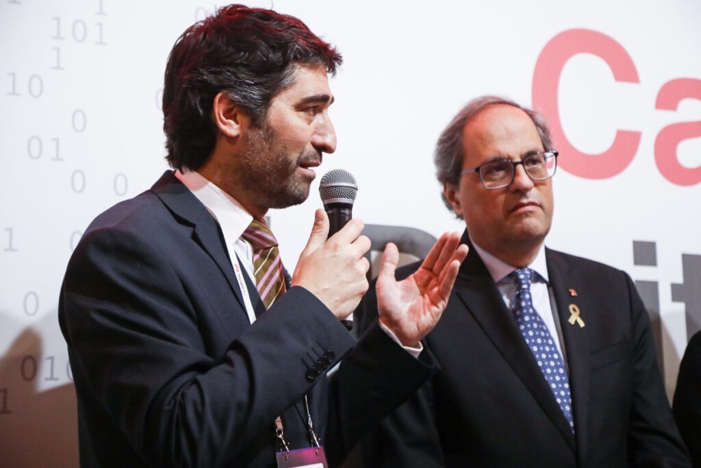 Jordi Puigneró, intervenint en presència del president Qu...