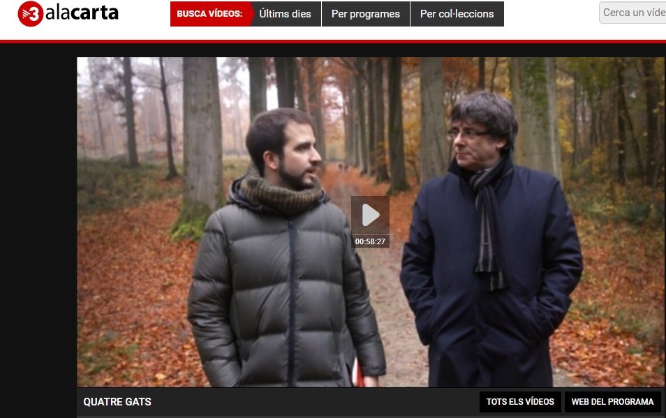 El periodista Ricard Ustrell con el ex-presidente Carles Puigdemont a B