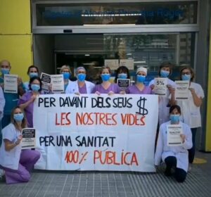 Protesta de sanitaris en defensa de la salut pública