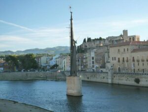 Monumento franquista en Tortosa