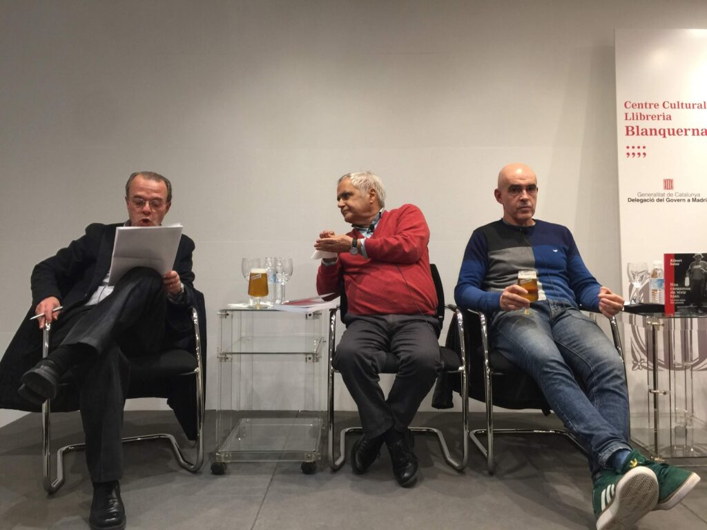 Jordi Xargayó, Juan Cruz y Albert Soler, en la Librería Blanquerna e