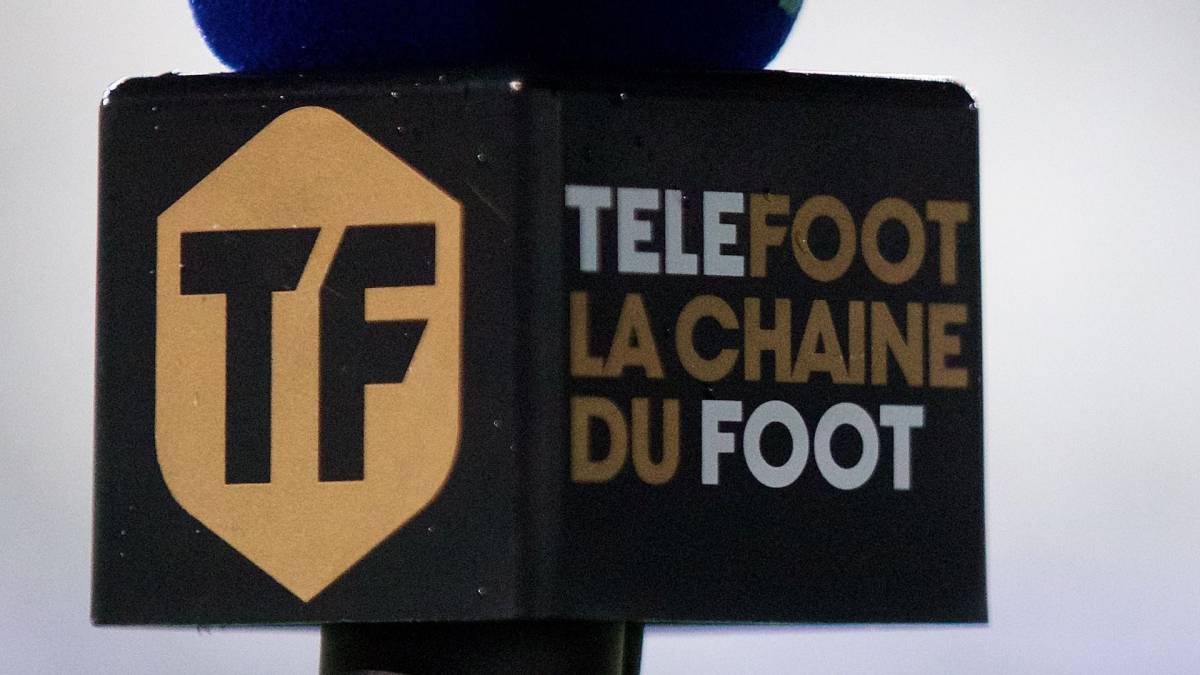 Micròfon de l'emissora de televisió Téléfoot