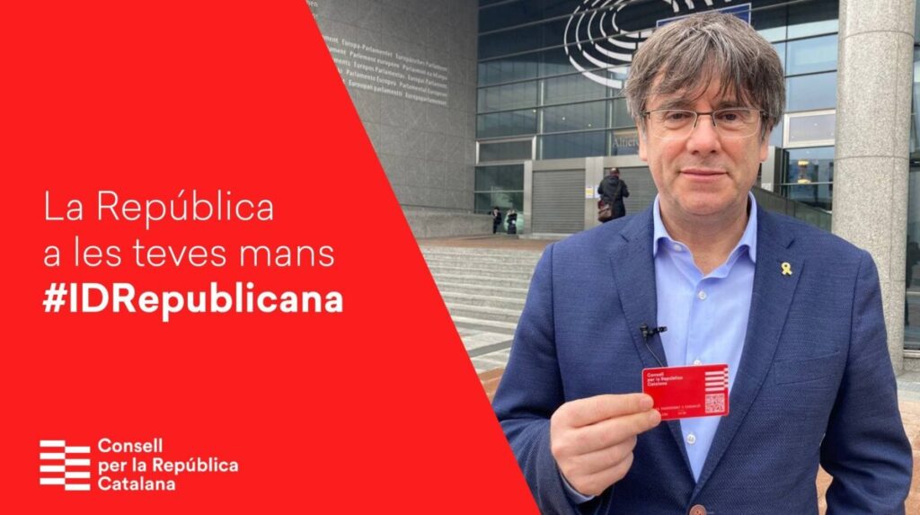 Puigdemont, promocionant la "Identitat Digital Republicana"