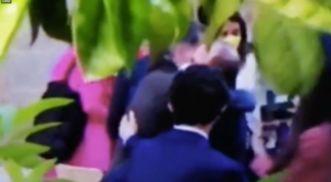 Cuixart abraçant Iceta