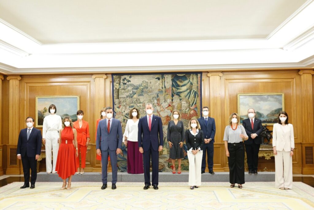 Los ministros del Gobierno central toman posesión de su cargo ante Felipe VI