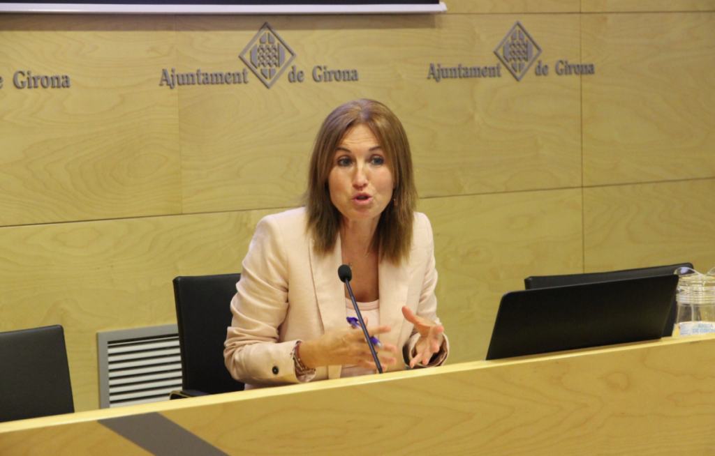 La tinenta d’alcaldia i responsable d’Hisenda i Règim Interior de l'Ajuntament de Girona, Maria Àngels Planas