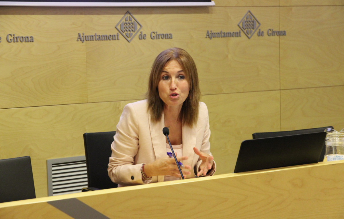 Title  La tinenta d’alcaldia i responsable d’Hisenda i Règim Interior, Maria Àngels Planas    La teniente de alcalde y responsable de Hacienda y Régimen Interior del Ayuntamiento de Girona, María Ángeles Planas