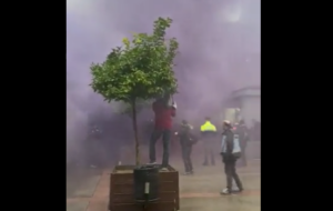 Humo contra el acto de S'ha Acabat