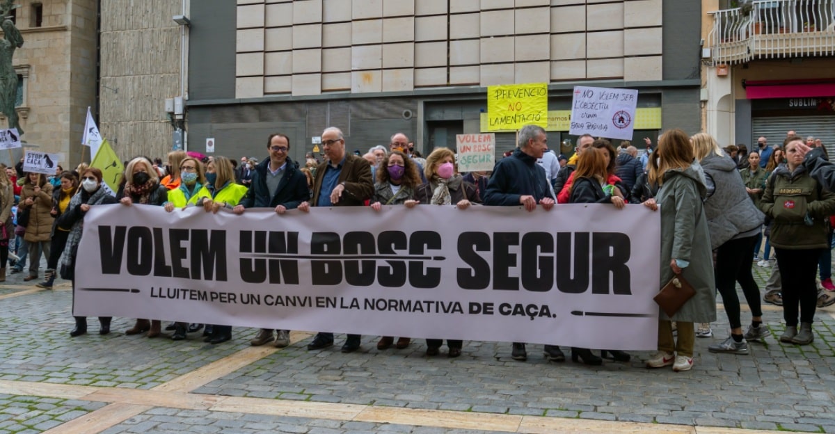 Manifestación contra la inseguridad por la caza en los bosques