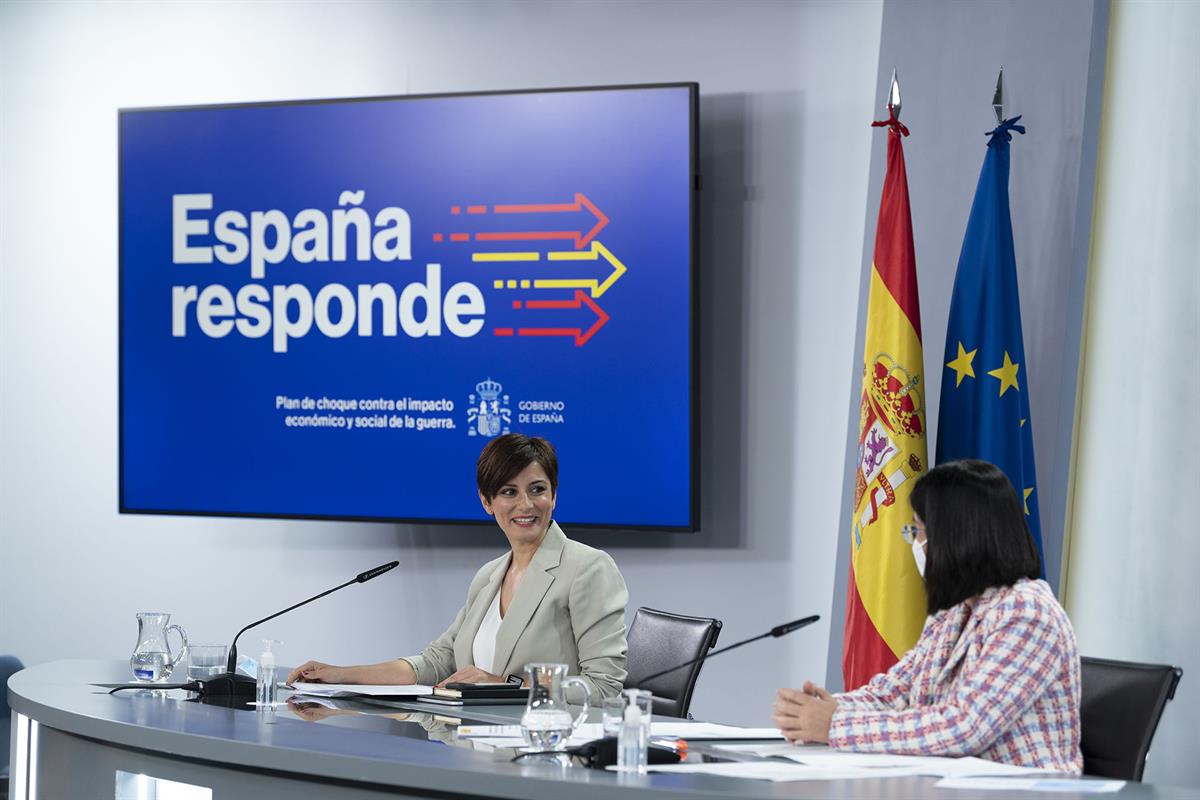 Las ministras Isabel Rodríguez y Carolina Darias