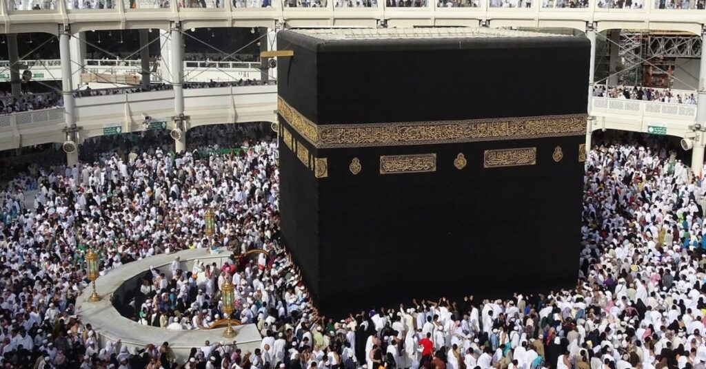 Miles de creyentes en La Meca (ziedkammoun, Pixabay)