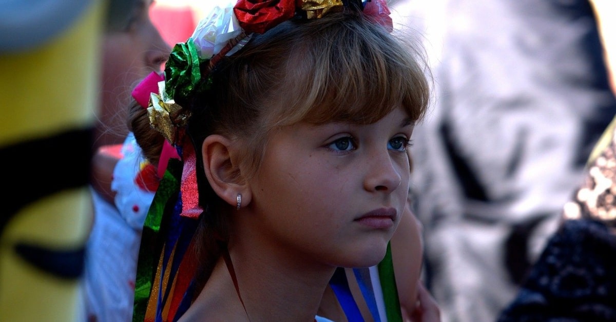 Niña ucraniana en un día festivo (Alex Kopeykin, Pixabay)