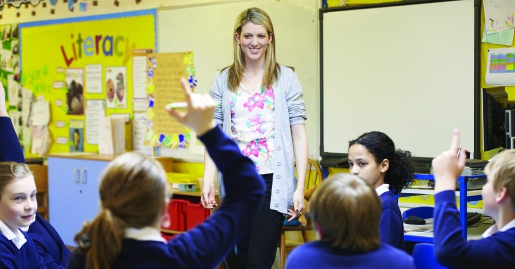 Alumnos en la escuela (Pixabay)