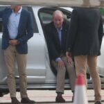 Joan Carles I, llegando al aeropuerto de Vigo