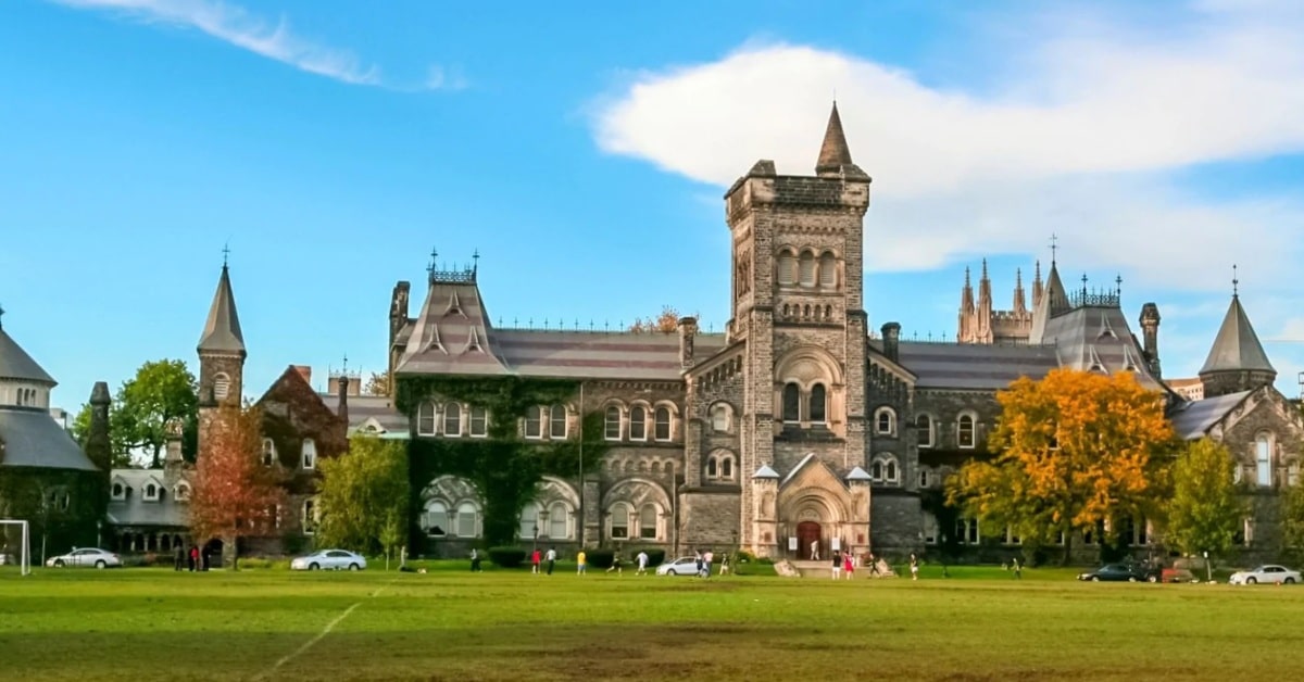 Edificios de la Universidad de Toronto, de la cual depende el laboratorio Citizen Lab, creador del 'CatalanGate'