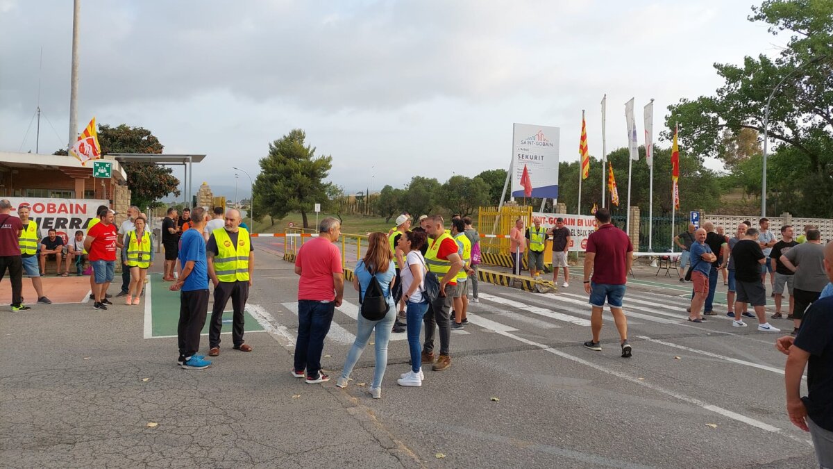 Protesta de trabajadores de Saint-Gobain en L'Arboç, este 20 de junio