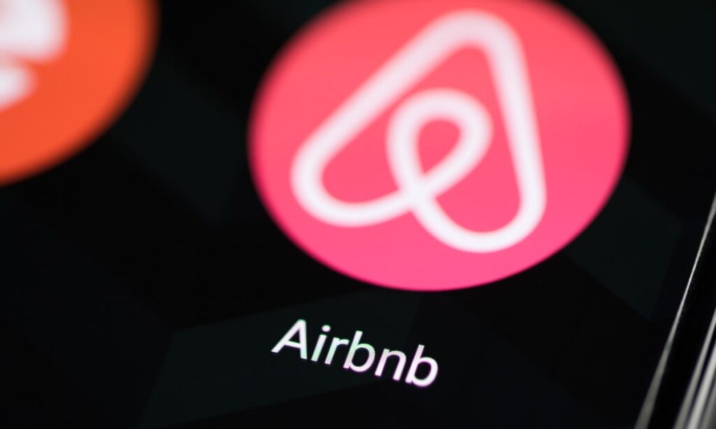 Airbnb (Ivan Radic, Flickr)