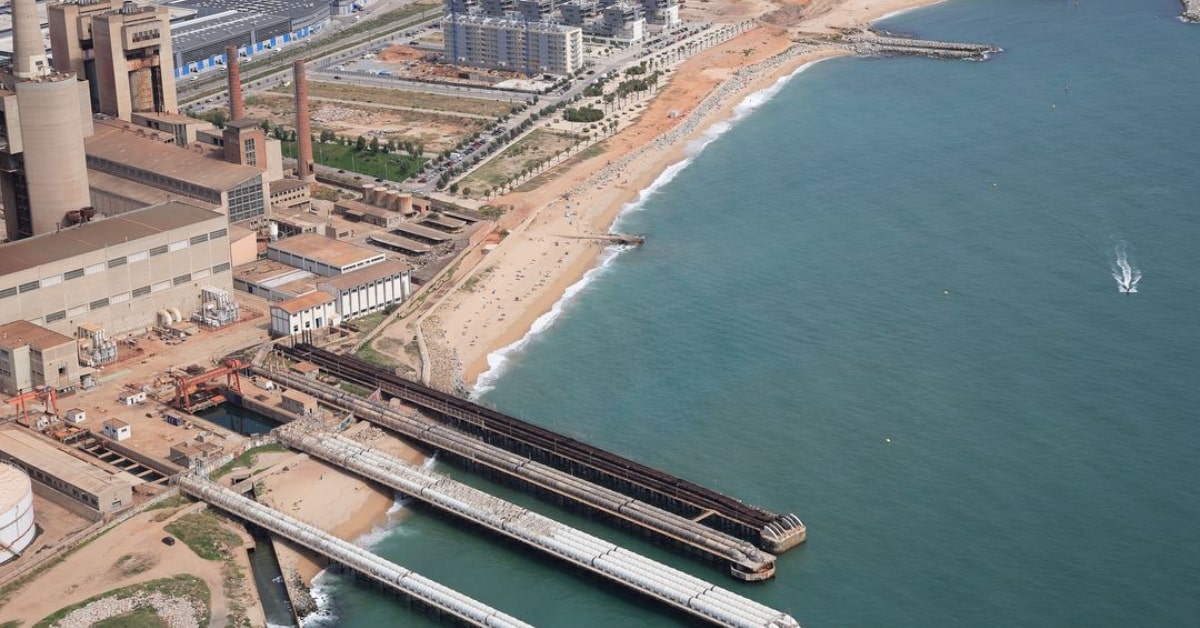 Playa de La Mora, Badalona