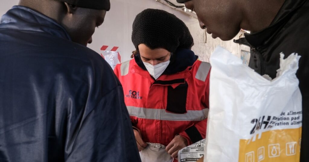 En un barco de la ONG SOS Mediterranée
