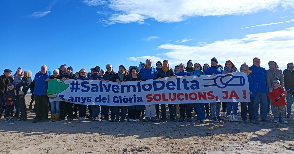 La Plataforma en Defensa de l’Ebre a la platja del Trabucador