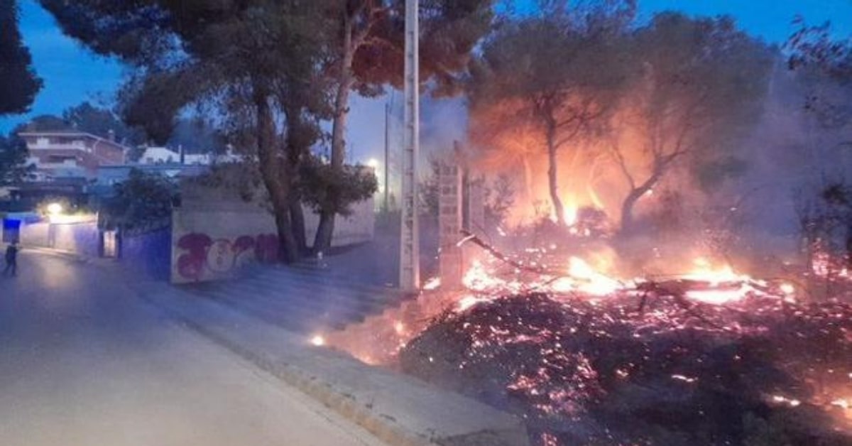 Incendi a la localitat de Cubelles, el Garraf (Ajuntament de Cubelles)