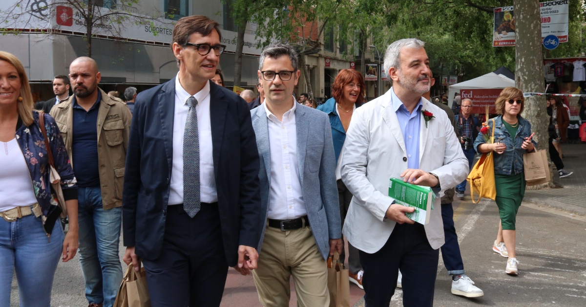 El primer secretari del PSC, Salvador Illa; el ministre de Presidència, Félix Bolaños, i l'alcaldable dels socialistes a Barcelona, Jaume Collboni (ACN)