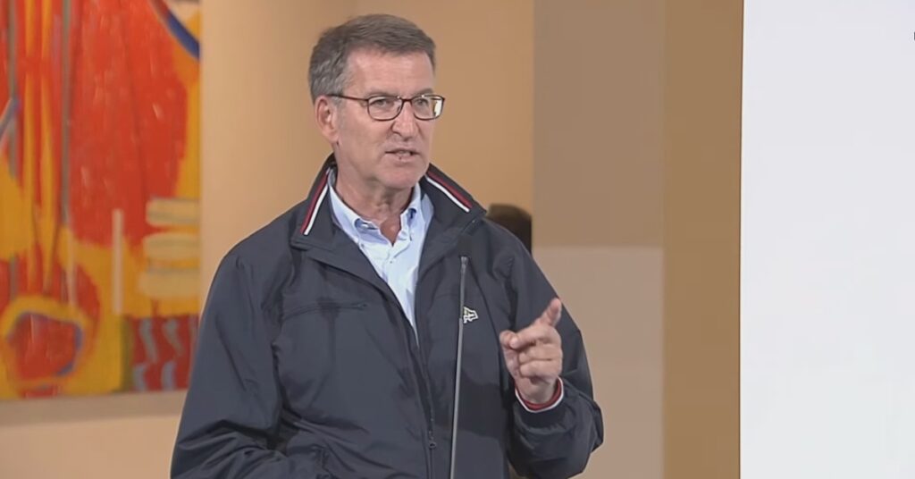 El líder del PP, Alberto Núñez Feijóo, a un acte electoral a València